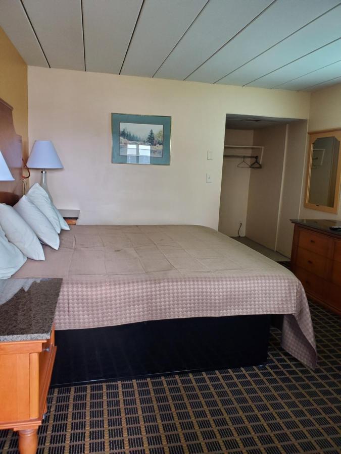 Budget Inn Of باي سيتي المظهر الخارجي الصورة