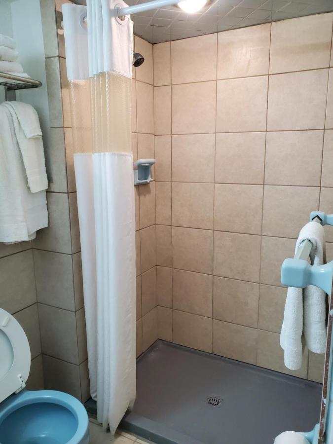 Budget Inn Of باي سيتي المظهر الخارجي الصورة