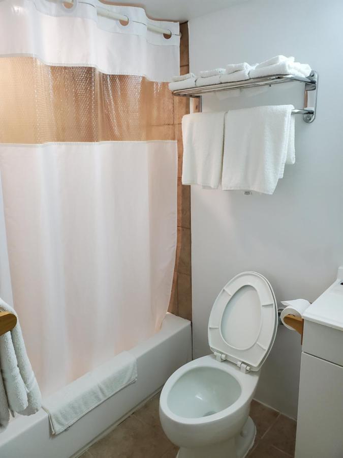 Budget Inn Of باي سيتي المظهر الخارجي الصورة